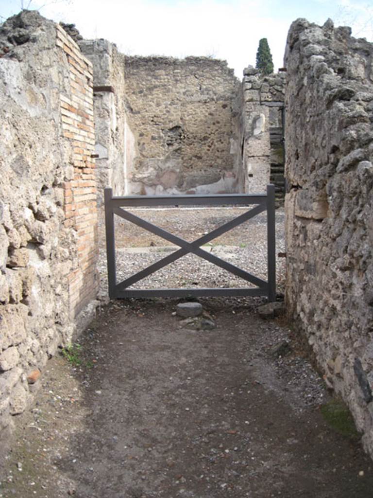 I.3.3 Pompeii. September 2010. Looking east along narrow entrance fauces towards the atrium.  Photo courtesy of Drew Baker.