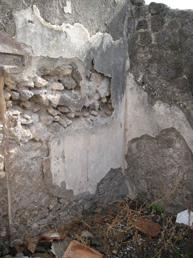 I.3.3 Pompeii. September 2010. East wall and south east corner of cubiculum. Photo courtesy of Drew Baker.
