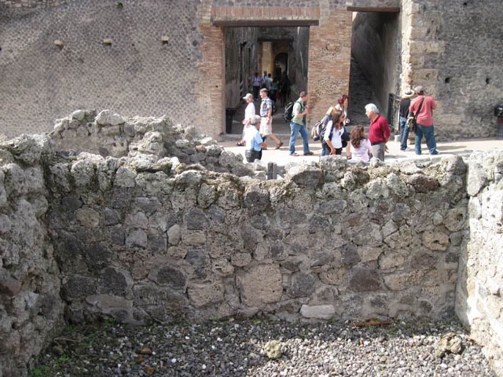 I.3.3 Pompeii. September 2010.  West wall of small room in south-western corner of atrium. Photo courtesy of Drew Baker.