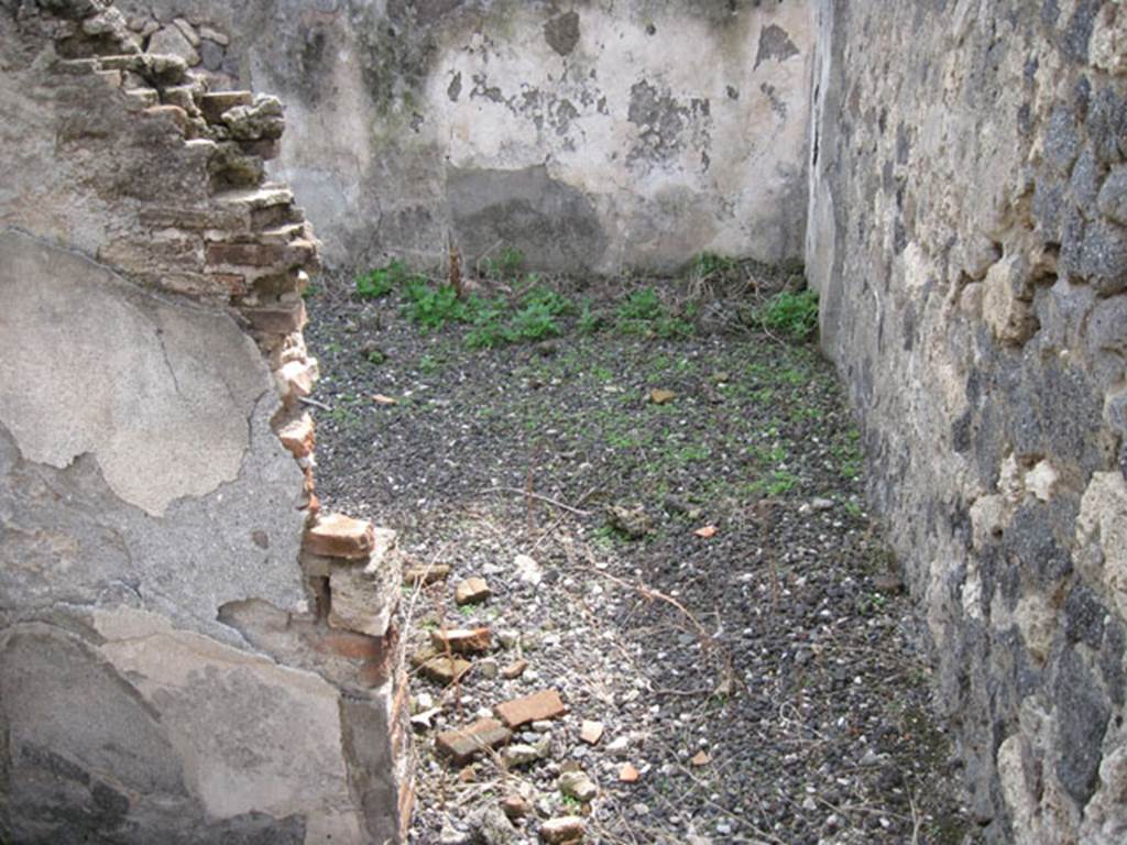 I.3.8b Pompeii. September 2010. Looking south through doorway into room on south side of vestibule. Photo courtesy of Drew Baker.