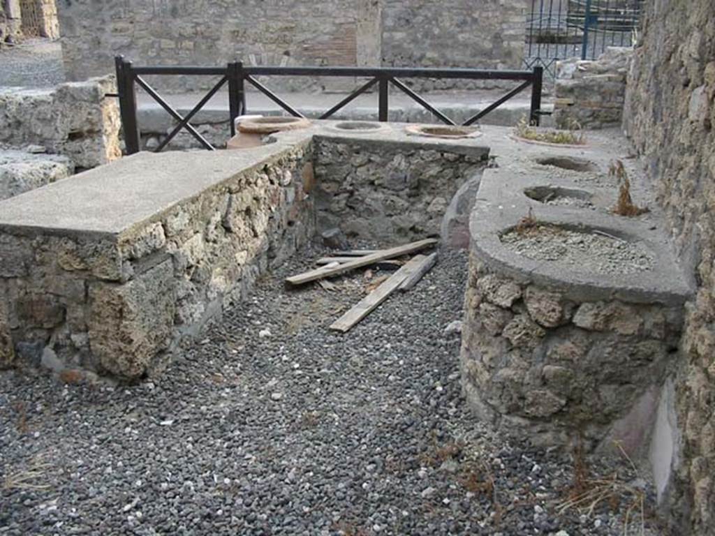 I.3.11 Pompeii. May 2003. Looking west from rear of counter towards Via Stabiana.
Photo courtesy of Nicolas Monteix.