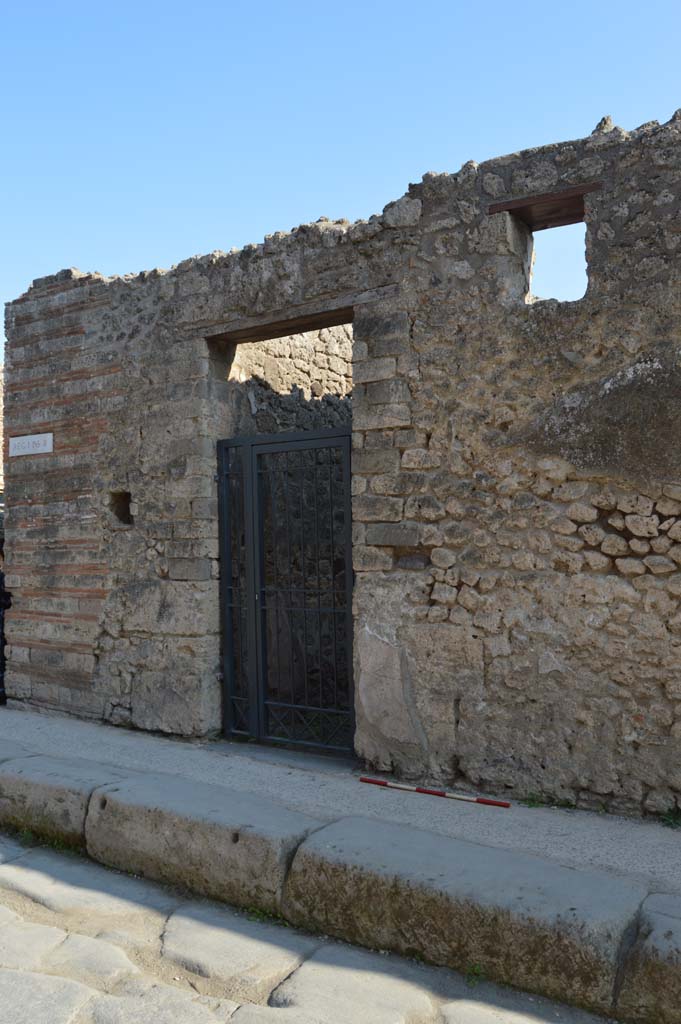 I.3.24 Pompeii. October 2017. Looking towards entrance doorway.
Foto Taylor Lauritsen, ERC Grant 681269 DÉCOR.