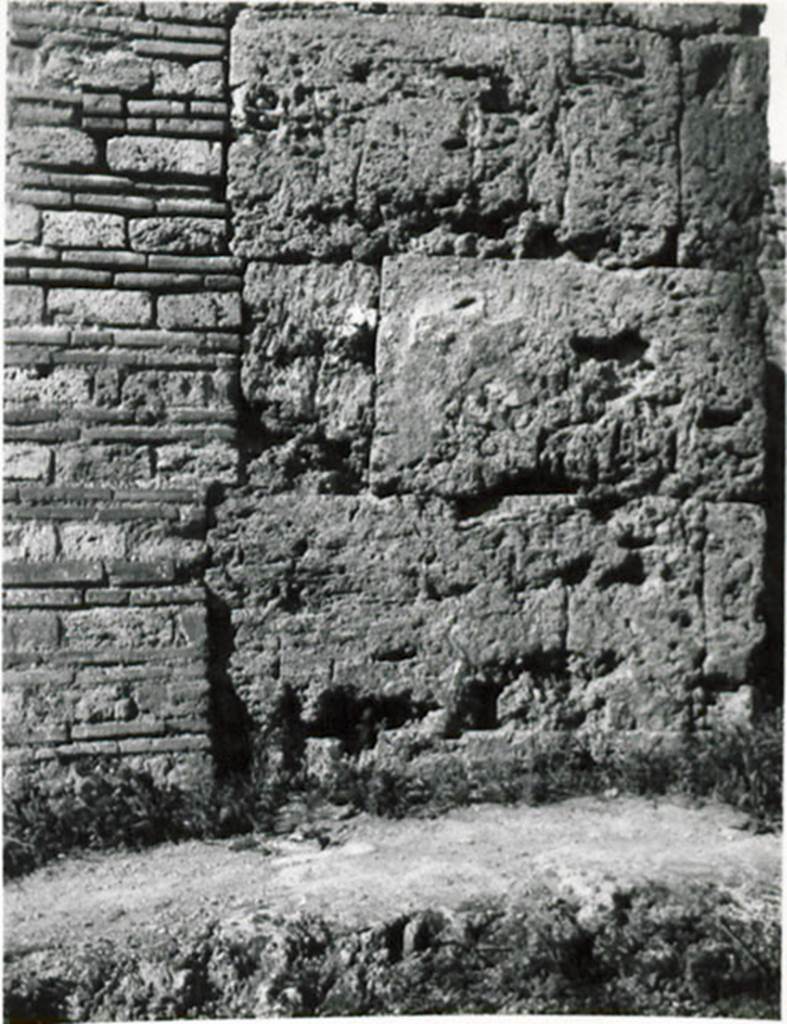 I.3.26 Pompeii. 1935 photograph taken by Tatiana Warscher. A part of the street facade wall on the south side of the entrance doorway. 
See Warscher, T, 1935: Codex Topographicus Pompejanus, Regio I, 3: (no.73), Rome, DAIR, whose copyright it remains.