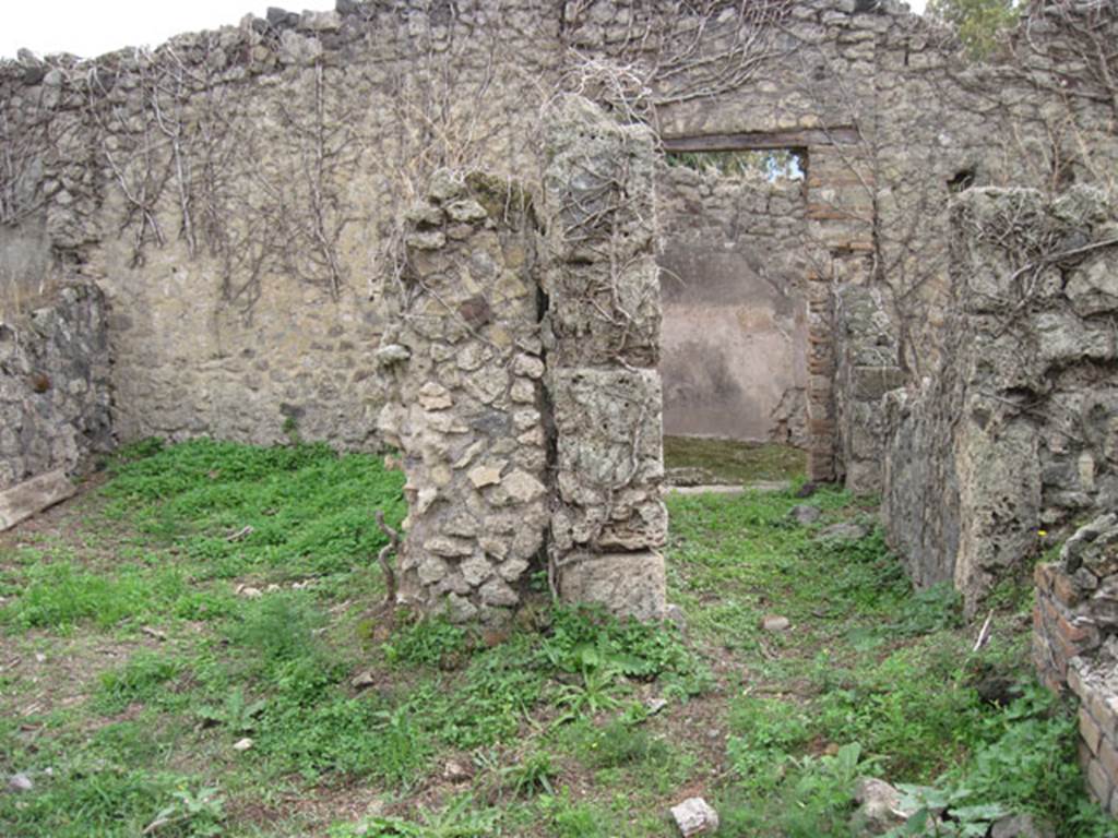 I.3.30 Pompeii. September 2010. Looking south from peristyle, towards fauces and entrance doorway. Photo courtesy of Drew Baker.