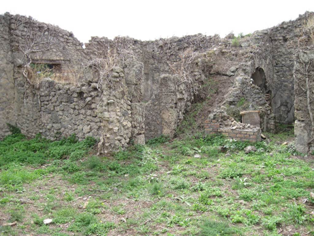 I.3.30 Pompeii. September 2010. Looking towards south-west corner from peristyle. Photo courtesy of Drew Baker.