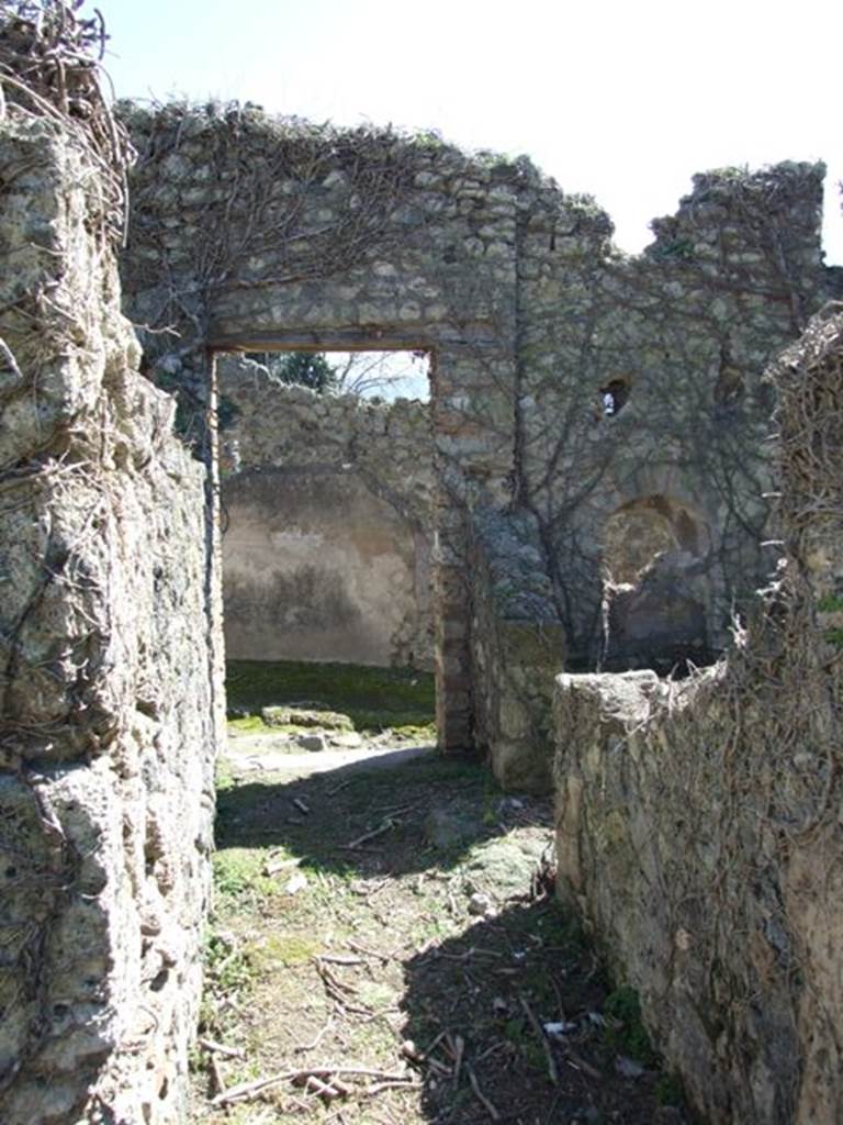 I.3.30 Pompeii. March 2009. Entrance corridor, looking south to entrance doorway.