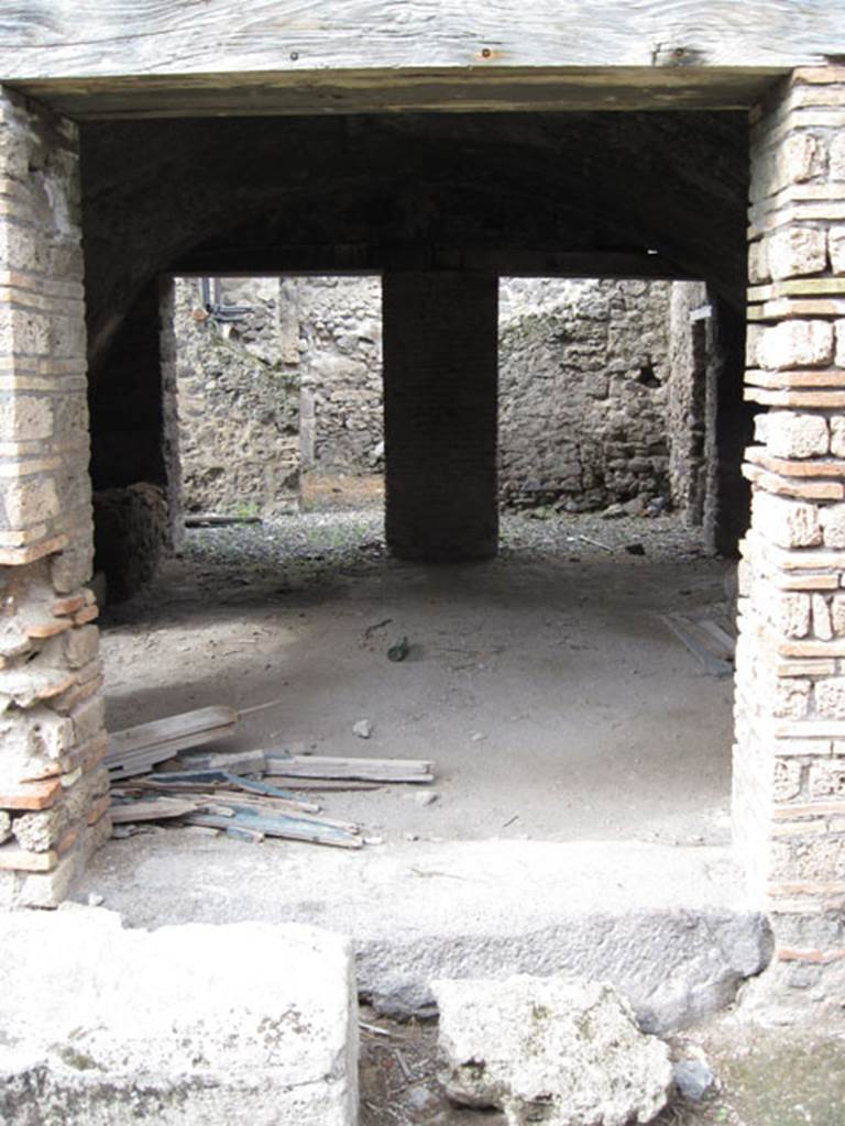 I.3.31 Pompeii. September 2010. Looking north towards entrance doorway leading directly into kitchen area. Photo courtesy of Drew Baker.