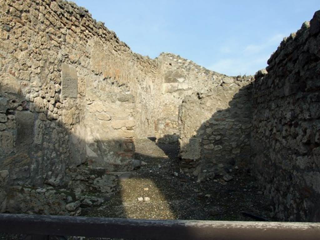 I.4.7 Pompeii. December 2007. Looking east from entrance doorway across three rooms, one behind the other.
