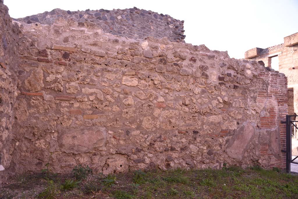 I.4.7 Pompeii. October 2019. South wall of shop-room.
Foto Tobias Busen, ERC Grant 681269 DÉCOR.