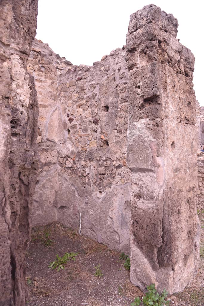 I.4.9 Pompeii. October 2019. Cubiculum d, looking towards easy wall through doorway.
Foto Tobias Busen, ERC Grant 681269 DÉCOR.