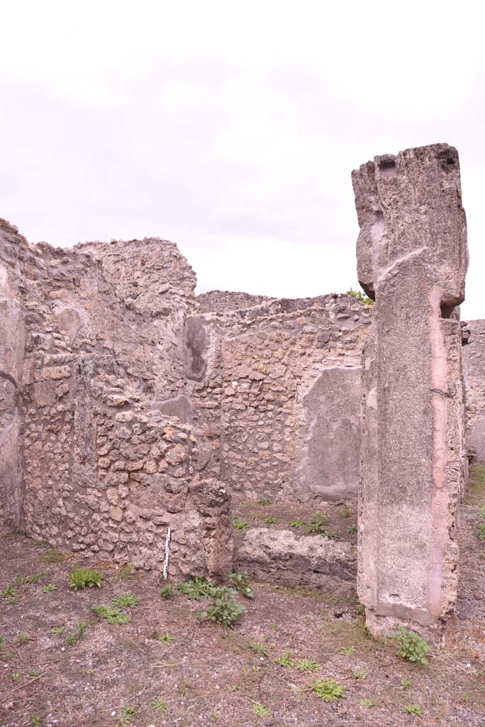 I.4.9 Pompeii. October 2019. North ala, e, looking towards east wall, with doorway into room f.
Foto Tobias Busen, ERC Grant 681269 DÉCOR.