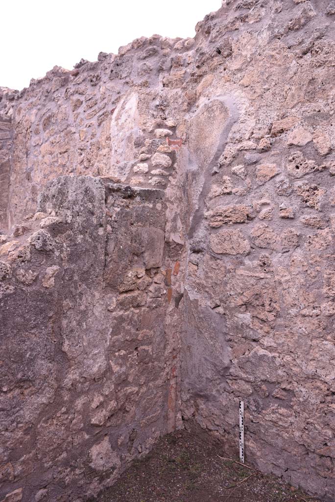 I.4.9 Pompeii. October 2019. Room f, north-west corner.
Foto Tobias Busen, ERC Grant 681269 DÉCOR.