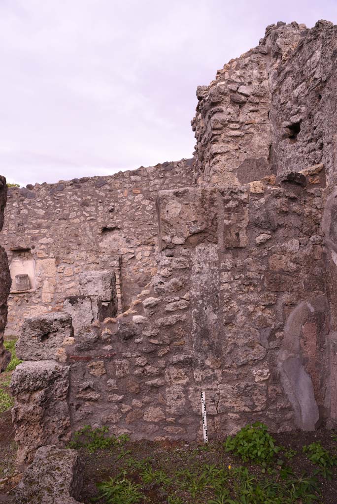 I.4.9 Pompeii. October 2019. Room g, east wall.
Foto Tobias Busen, ERC Grant 681269 DÉCOR.
