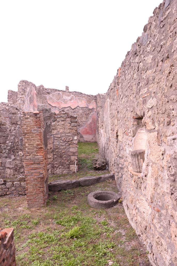 I.4.9 Pompeii. October 2019. Courtyard n, looking north towards doorway to triclinium/oecus m.
Foto Tobias Busen, ERC Grant 681269 DÉCOR.