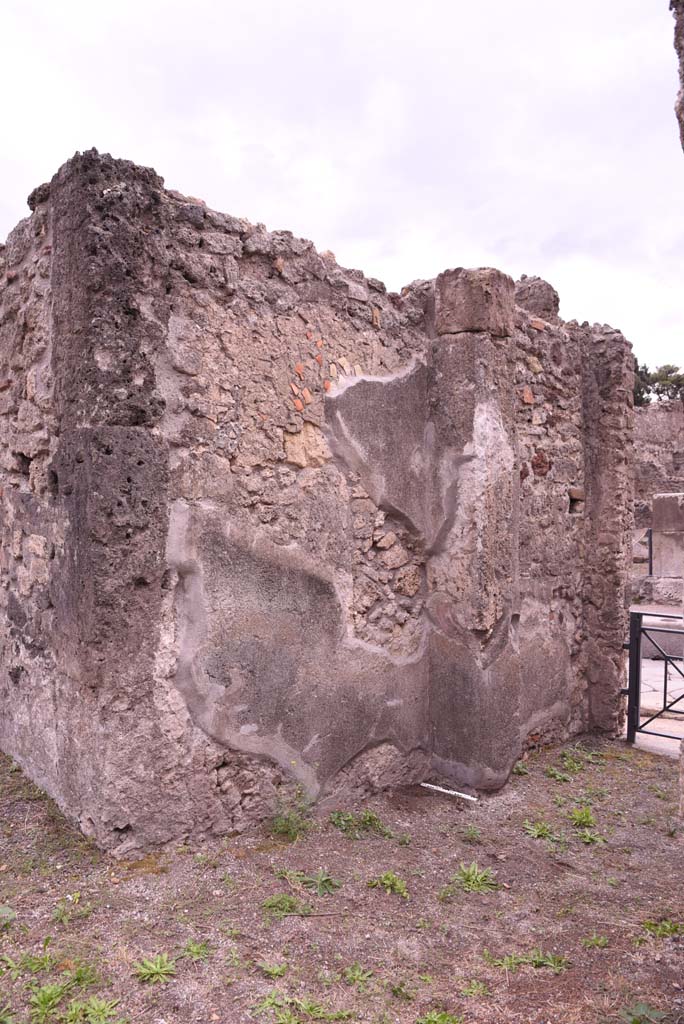 I.4.9 Pompeii. October 2019. Looking towards south side of entrance corridor/fauces/vestibule.
Foto Tobias Busen, ERC Grant 681269 DÉCOR.