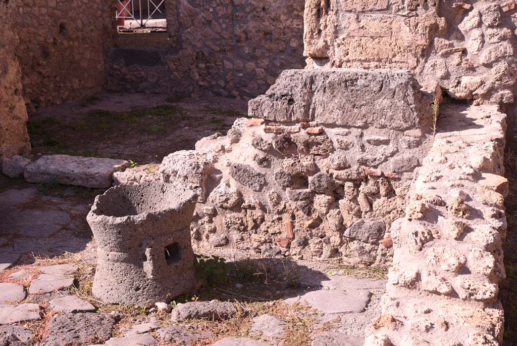 I.4.12 Pompeii. October 2019. Area g, looking north towards remaining steps to upper floor.
Foto Tobias Busen, ERC Grant 681269 DÉCOR.