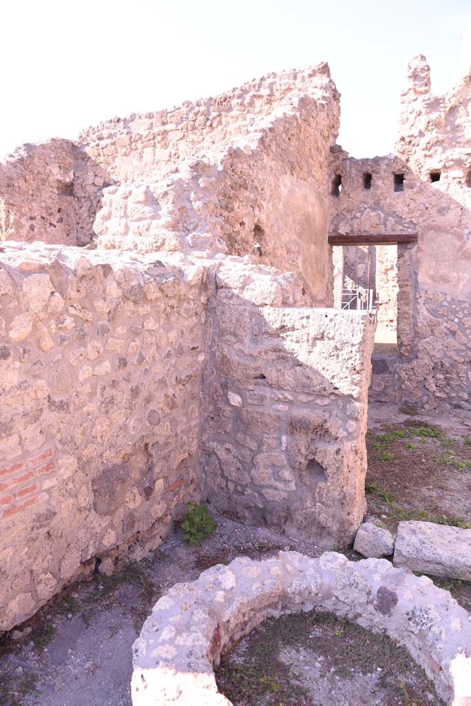 I.4.12 Pompeii. October 2019. Room b, Looking north in north-west corner in doorway of room h. 
Foto Tobias Busen, ERC Grant 681269 DÉCOR.
