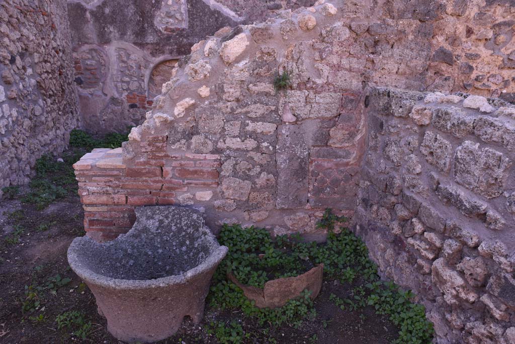 I.4.12 Pompeii. October 2019. Room b, south-west corner of bakery room, with doorway to room d, on left.
Foto Tobias Busen, ERC Grant 681269 DÉCOR.