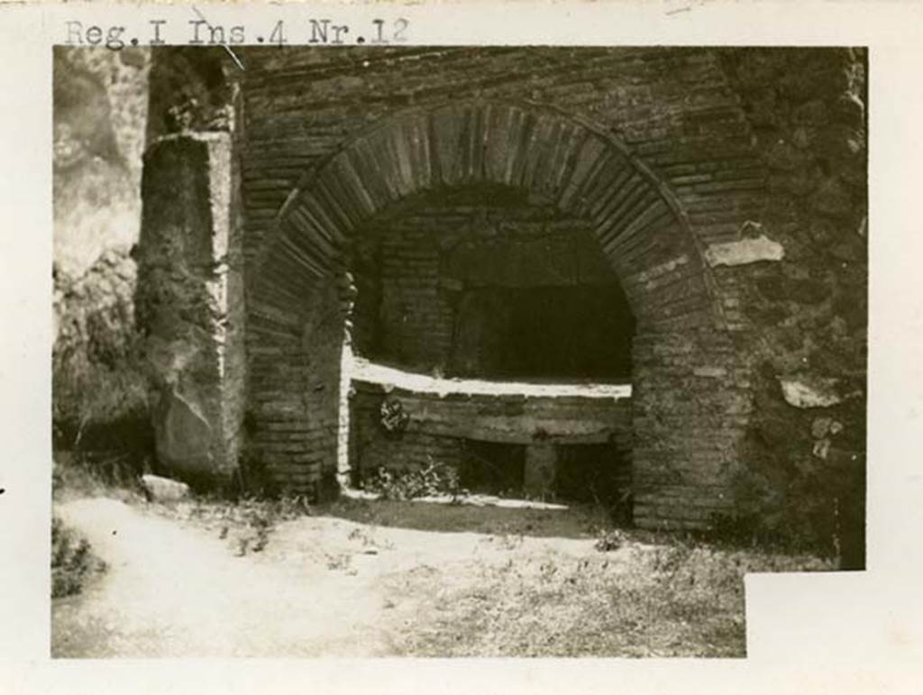 I.4.13 Pompeii. (described as I.4.12). Pre-1937-1939. Looking east towards oven.
Photo courtesy of American Academy in Rome, Photographic Archive. Warsher collection no. 257a.