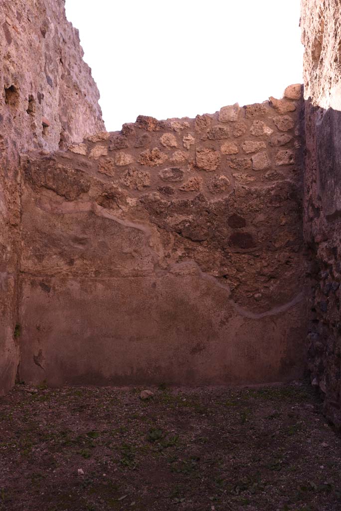 I.4.18 Pompeii. October 2019. South wall of rear room.
Foto Tobias Busen, ERC Grant 681269 DÉCOR.