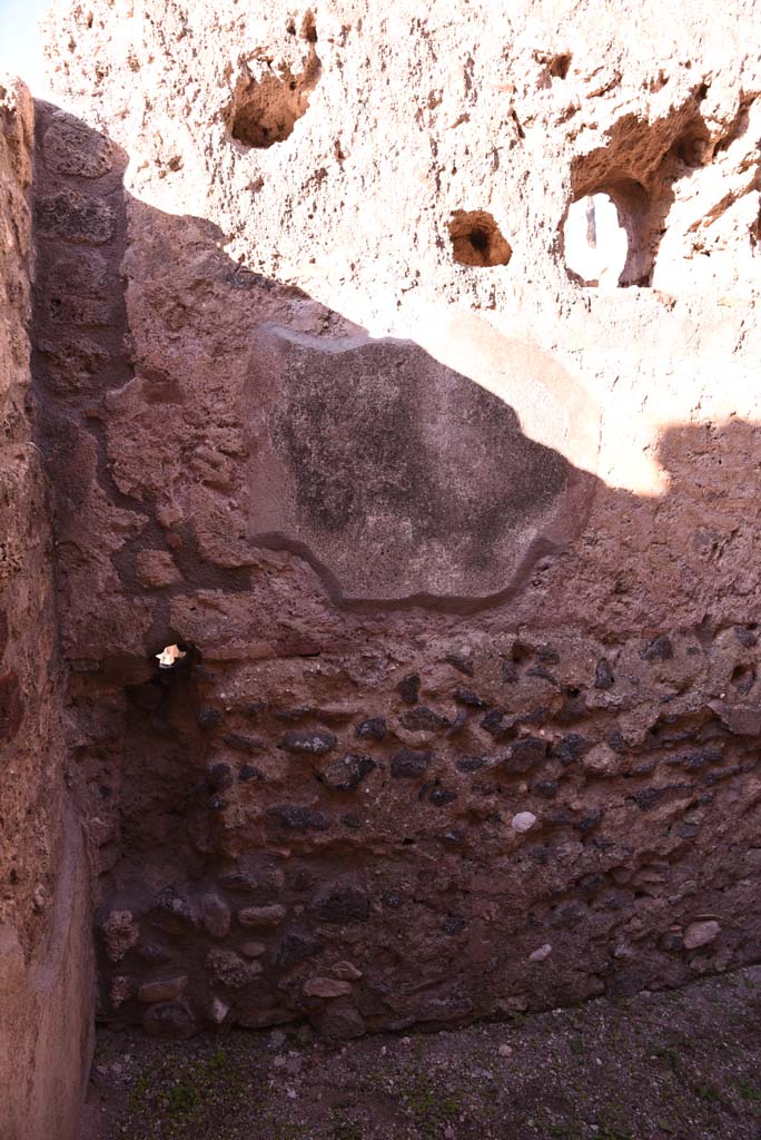 I.4.18 Pompeii. October 2019. Detail from west wall in south-west corner.
Foto Tobias Busen, ERC Grant 681269 DÉCOR.
