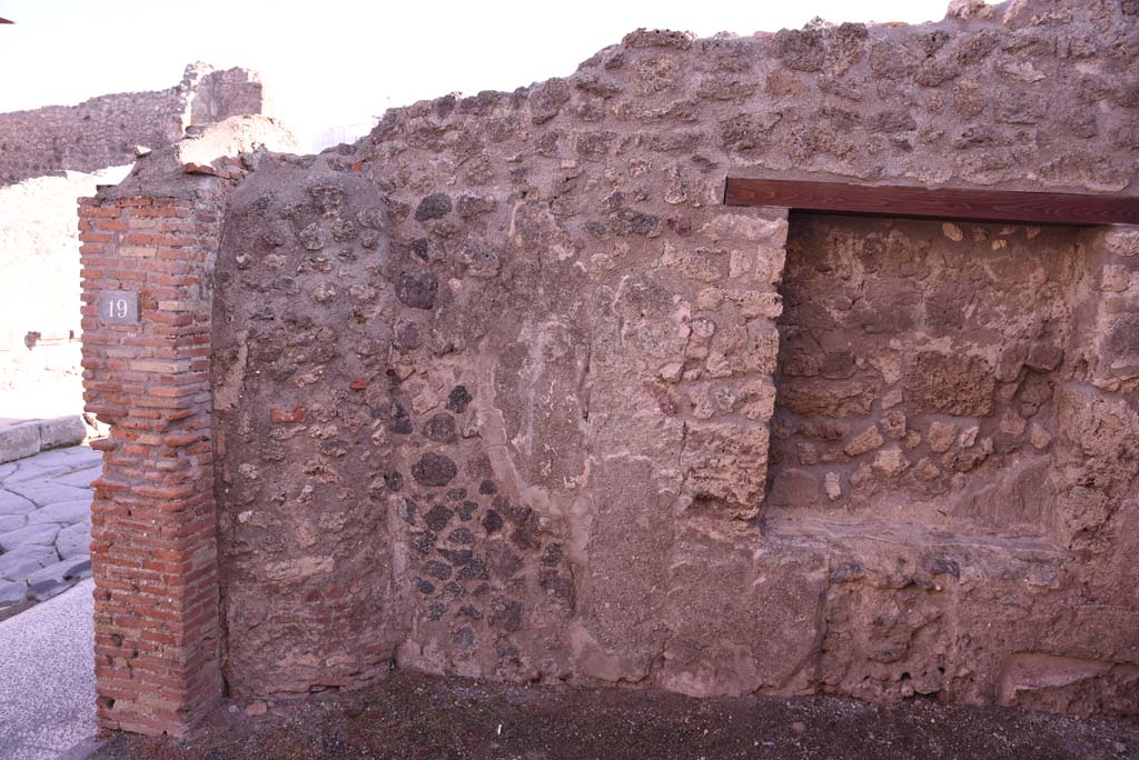 I.4.19 Pompeii. October 2019. Looking towards east wall of shop. 
Foto Tobias Busen, ERC Grant 681269 DÉCOR.