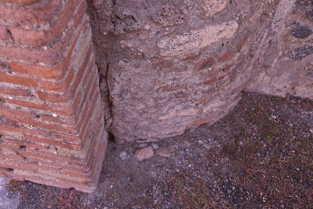 I.4.19 Pompeii. October 2019. Detail of feature in north-east corner.
Foto Tobias Busen, ERC Grant 681269 DÉCOR.