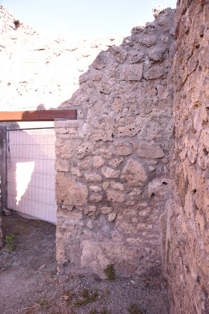 I.4.19 Pompeii. October 2019. North wall in north-east corner of rear room.
Foto Tobias Busen, ERC Grant 681269 DÉCOR.
