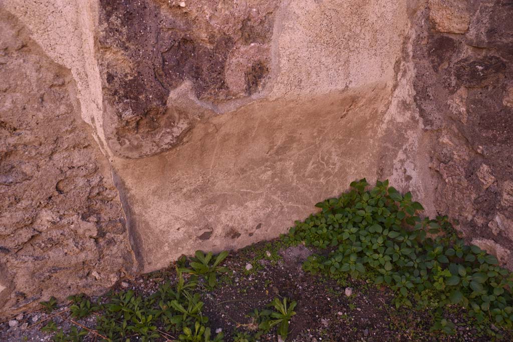 I.4.19 Pompeii. October 2019. Looking towards recess at south end of east wall in south-east corner of rear room.  
Foto Tobias Busen, ERC Grant 681269 DÉCOR.