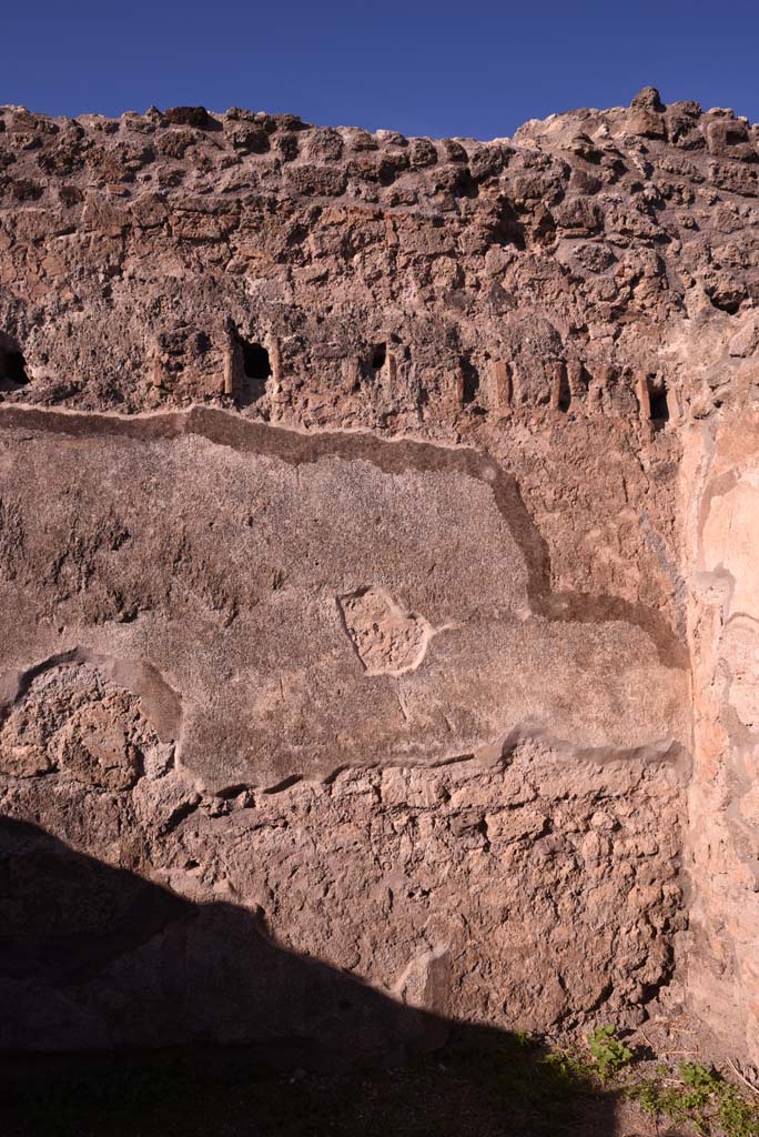 I.4.19 Pompeii. October 2019. Looking towards north end of west wall of rear room.
Foto Tobias Busen, ERC Grant 681269 DÉCOR.