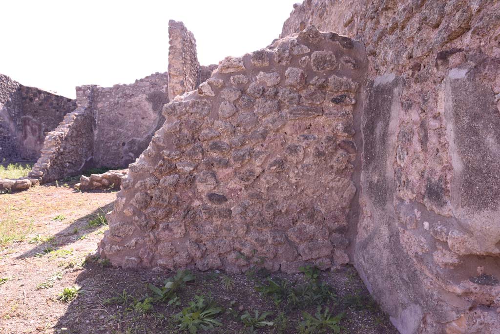 I.4.22 Pompeii. October 2019. South-west corner of room “d”.
Foto Tobias Busen, ERC Grant 681269 DÉCOR.