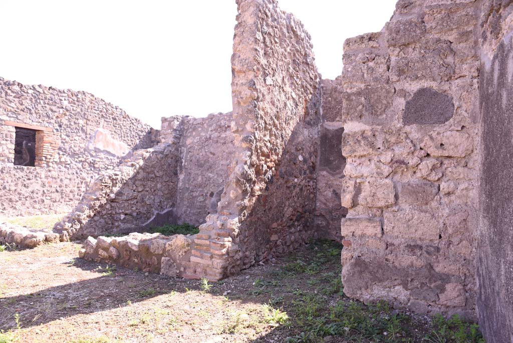 I.4.22 Pompeii. October 2019. Looking towards rooms “m” and “n” from room “e”.
Foto Tobias Busen, ERC Grant 681269 DÉCOR.