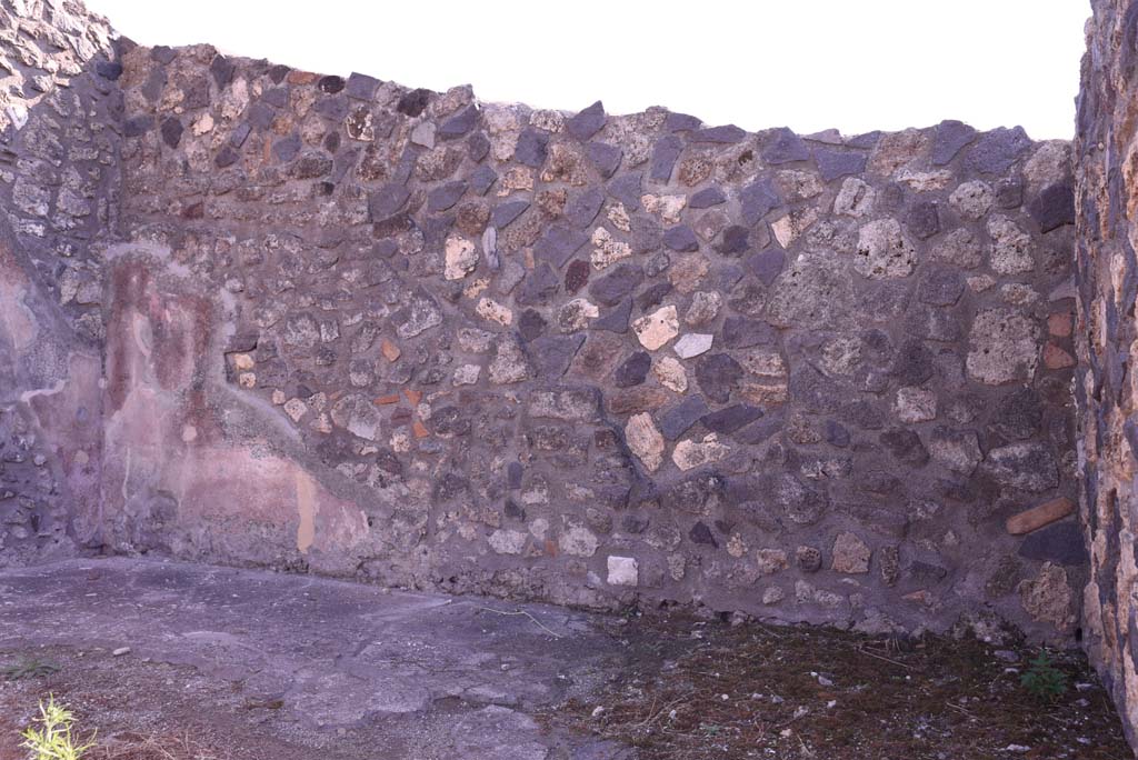 I.4.22 Pompeii. October 2019. Room “k/l”, south wall of courtyard.
Foto Tobias Busen, ERC Grant 681269 DÉCOR.
