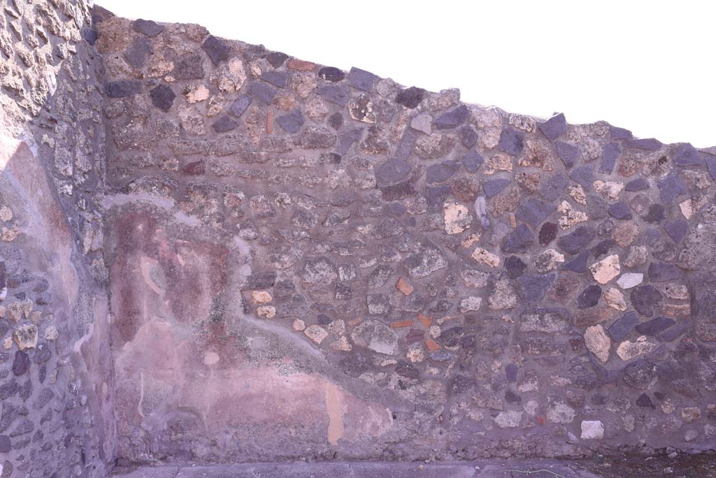 I.4.22 Pompeii. October 2019. Room “k/l”, east end of south wall of courtyard.
Foto Tobias Busen, ERC Grant 681269 DÉCOR.