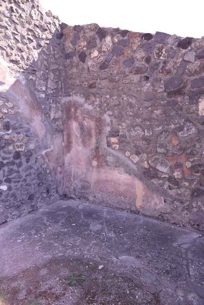 I.4.22 Pompeii. October 2019. 
Room “k/l”, looking towards south wall in south-east corner.
Foto Tobias Busen, ERC Grant 681269 DÉCOR.