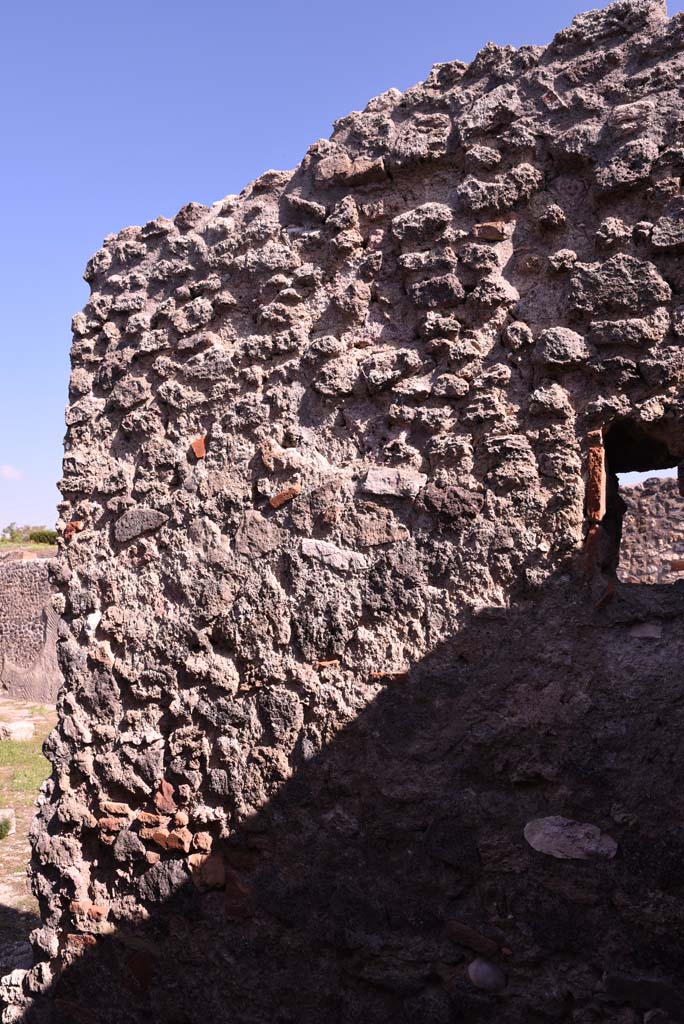 I.4.22 Pompeii. October 2019. Room “n”, east wall. 
Foto Tobias Busen, ERC Grant 681269 DÉCOR.
