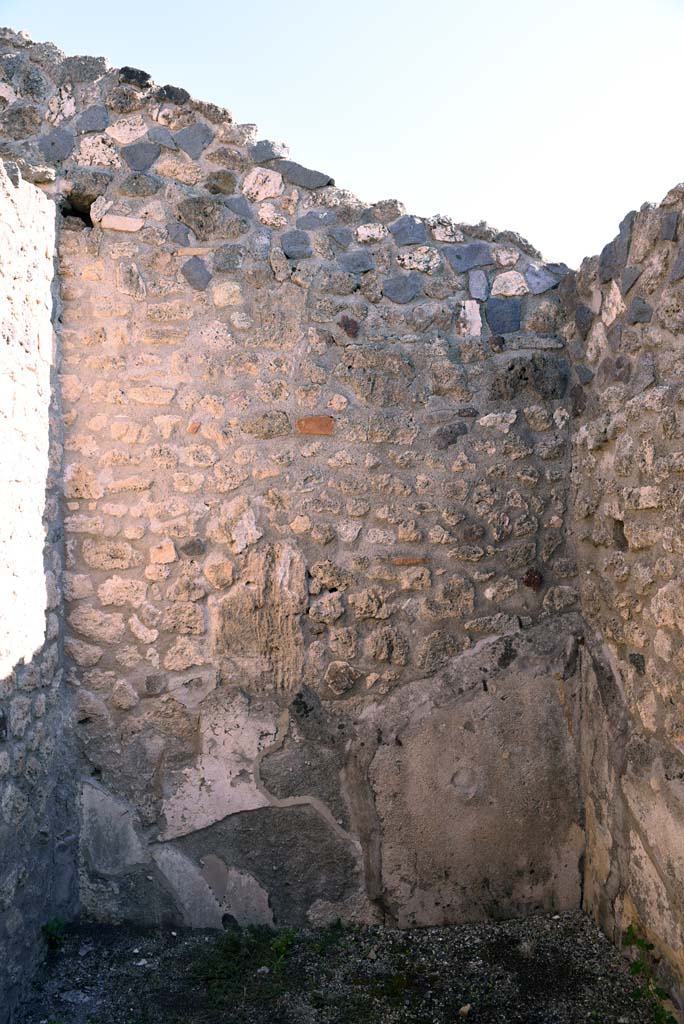 I.4.25/1.4.5 Pompeii. October 2019. Cubiculum 10, looking towards east wall. 
Foto Tobias Busen, ERC Grant 681269 DÉCOR.