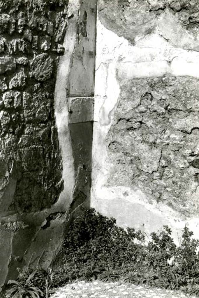 I.4.5 Pompeii. 1968. 
Casa del Citarista, room 11, NW corners. Photo courtesy of Anne Laidlaw.
American Academy in Rome, Photographic Archive. Laidlaw collection _P_68_8_32.