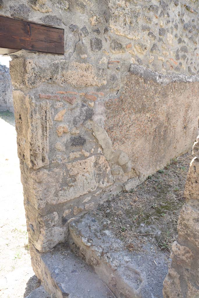I.4.25/1.4.5 Pompeii. September 2020. Corridor leading to Services Area, on north side of Ala 13, steps to rooms 38 and 39.
Foto Tobias Busen, ERC Grant 681269 DÉCOR.