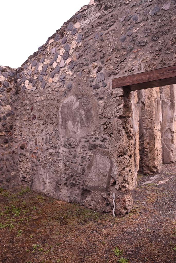 I.4.25 Pompeii. September 2019. 
Room 49, looking along east wall, from doorway to atrium 47.
Foto Tobias Busen, ERC Grant 681269 DÉCOR