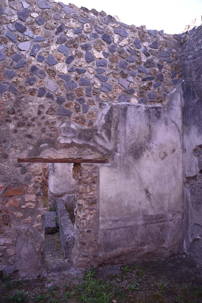 I.4.25 Pompeii. October 2019. 
Room 50, south wall with doorway to room 51, looking towards south-west corner, on right. 
Foto Tobias Busen, ERC Grant 681269 DÉCOR