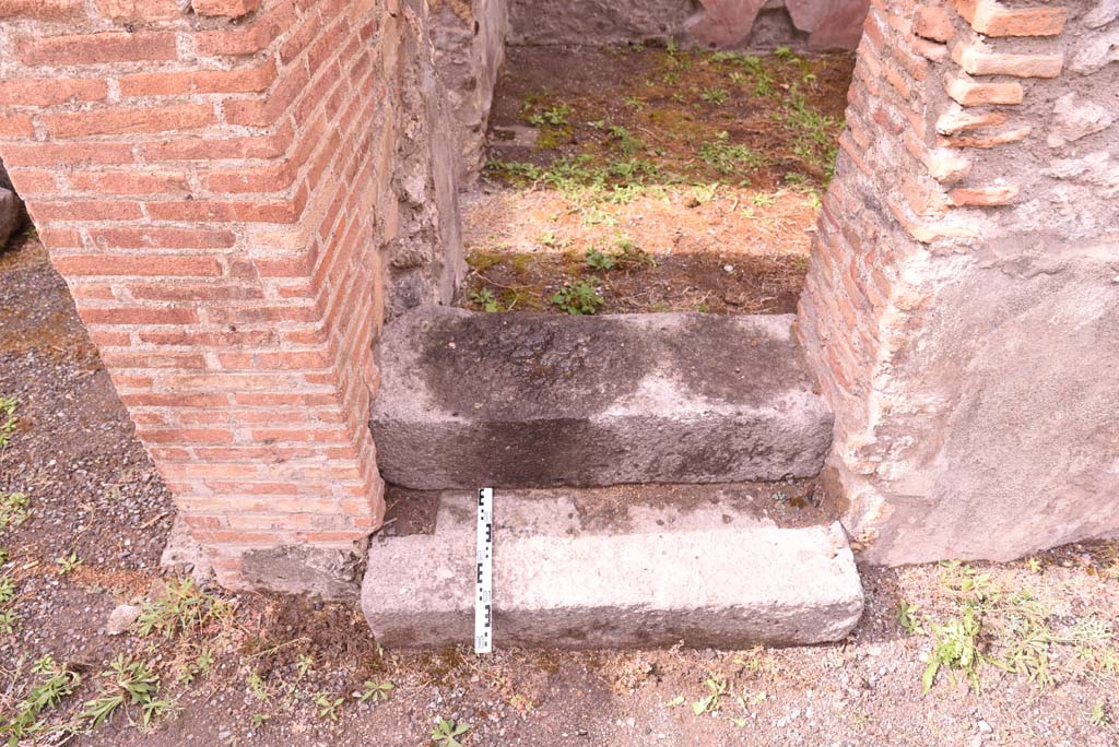 I.4.25 Pompeii. September 2019. Looking west to base of stairs, and into room 50.
Foto Tobias Busen, ERC Grant 681269 DÉCOR