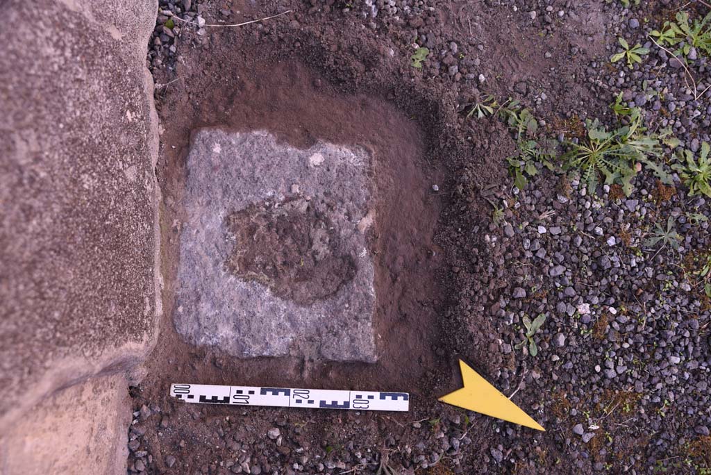 I.4.25 Pompeii. October 2019. West ala 51, detail from south side.
Foto Tobias Busen, ERC Grant 681269 DÉCOR