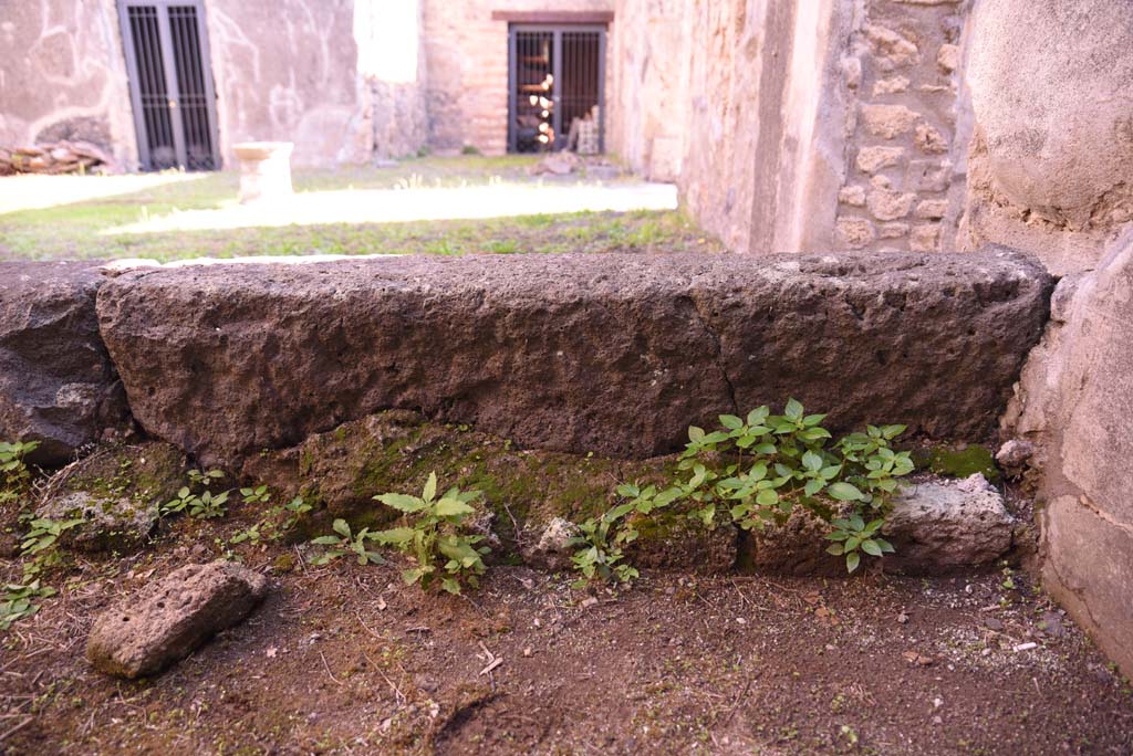 I.4.25 Pompeii. October 2019. Room 51, looking east towards front wall and south-east corner.  
Foto Tobias Busen, ERC Grant 681269 DÉCOR