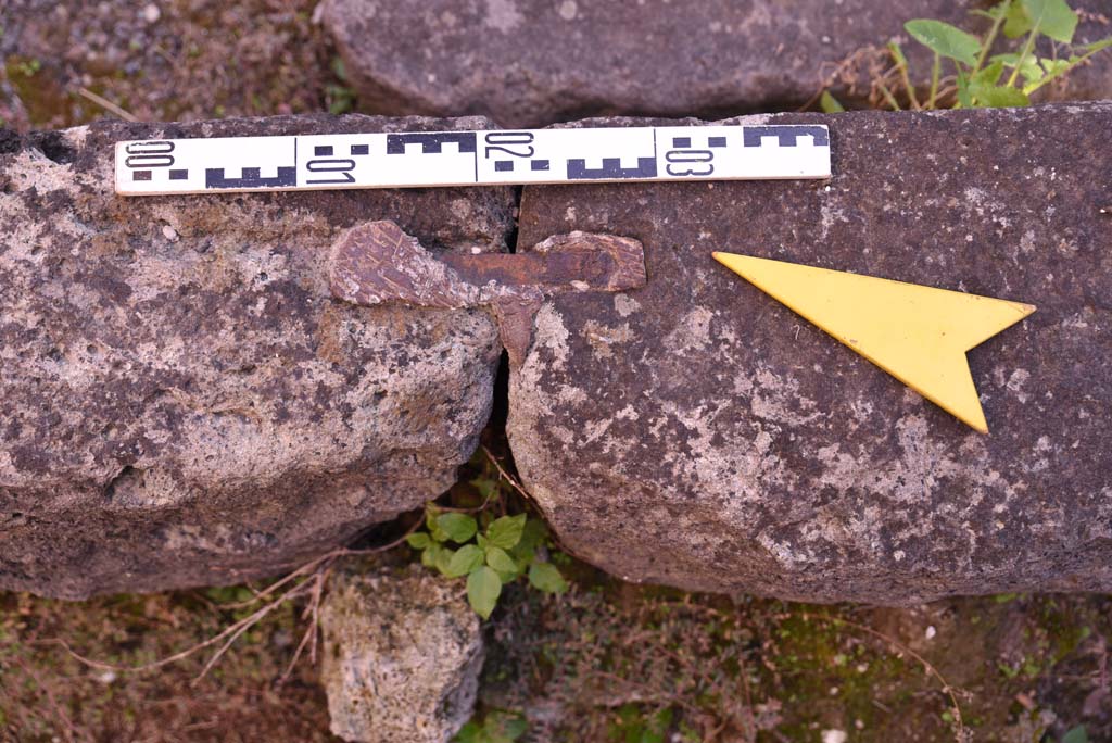 I.4.25 Pompeii. October 2019. Room 51, detail from north interior end of front wall.    
Foto Tobias Busen, ERC Grant 681269 DÉCOR