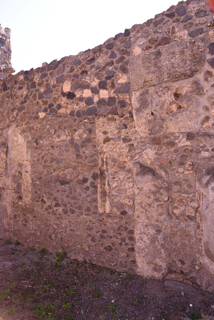 I.4.25 Pompeii. October 2019. Room 54, detail from south wall.
Foto Tobias Busen, ERC Grant 681269 DÉCOR