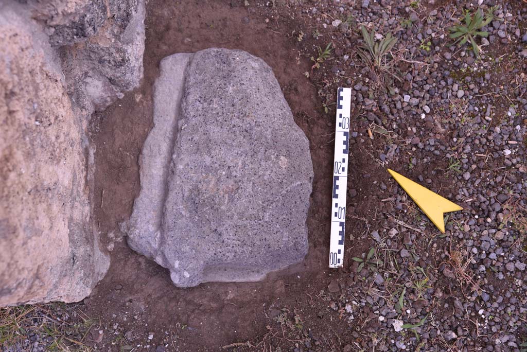 I.4.25 Pompeii. October 2019. East ala 54, looking towards north side of doorway threshold. 
Foto Tobias Busen, ERC Grant 681269 DÉCOR