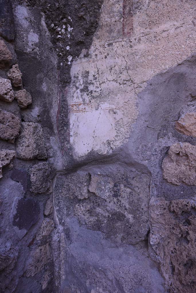 I.4.25 Pompeii. October 2019. Room 33, detail from east wall in north-east corner.
Foto Tobias Busen, ERC Grant 681269 DÉCOR.