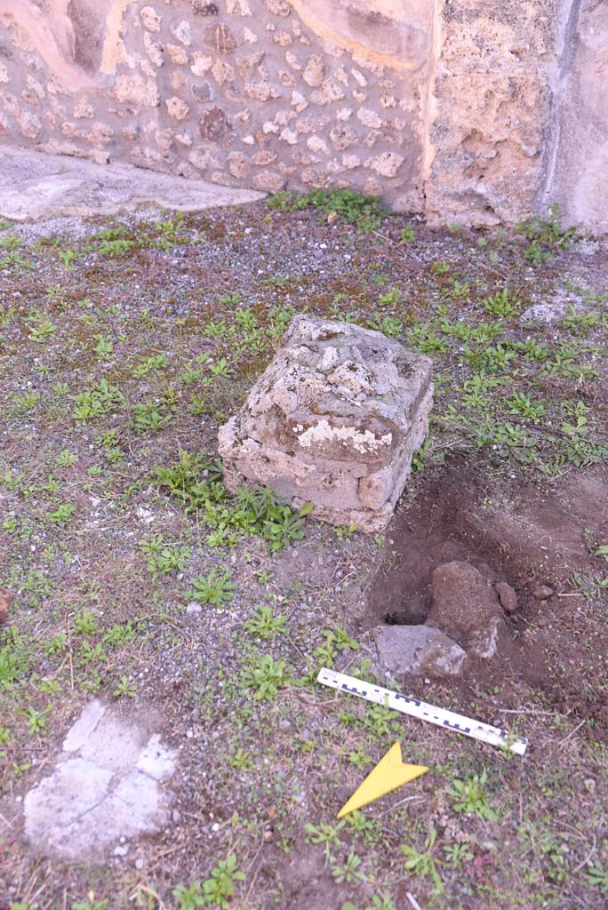 I.4.25 Pompeii. October 2019. Room 35, doorway threshold.
Foto Tobias Busen, ERC Grant 681269 DÉCOR.