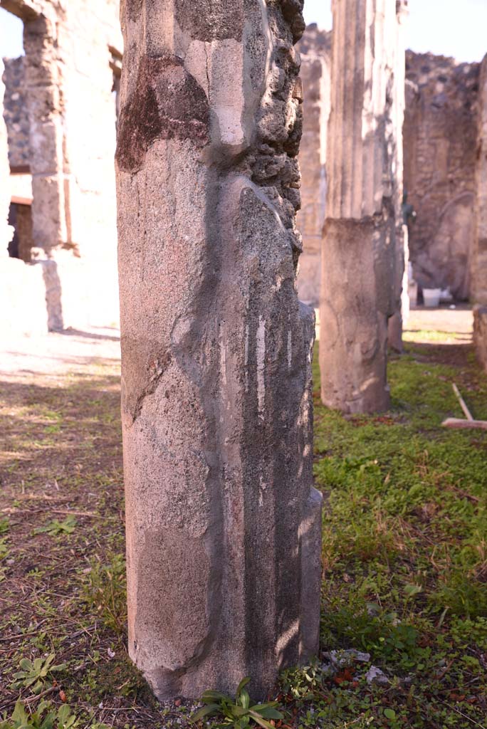 I.4.25 Pompeii. October 2019. Lower Peristyle 32, looking eats along north portico.
Foto Tobias Busen, ERC Grant 681269 DÉCOR.